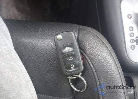 2017 Volkswagen Tiguan 2.0T/2.0T S from USA, damaged, VIN WVGAV7AX0HK030766